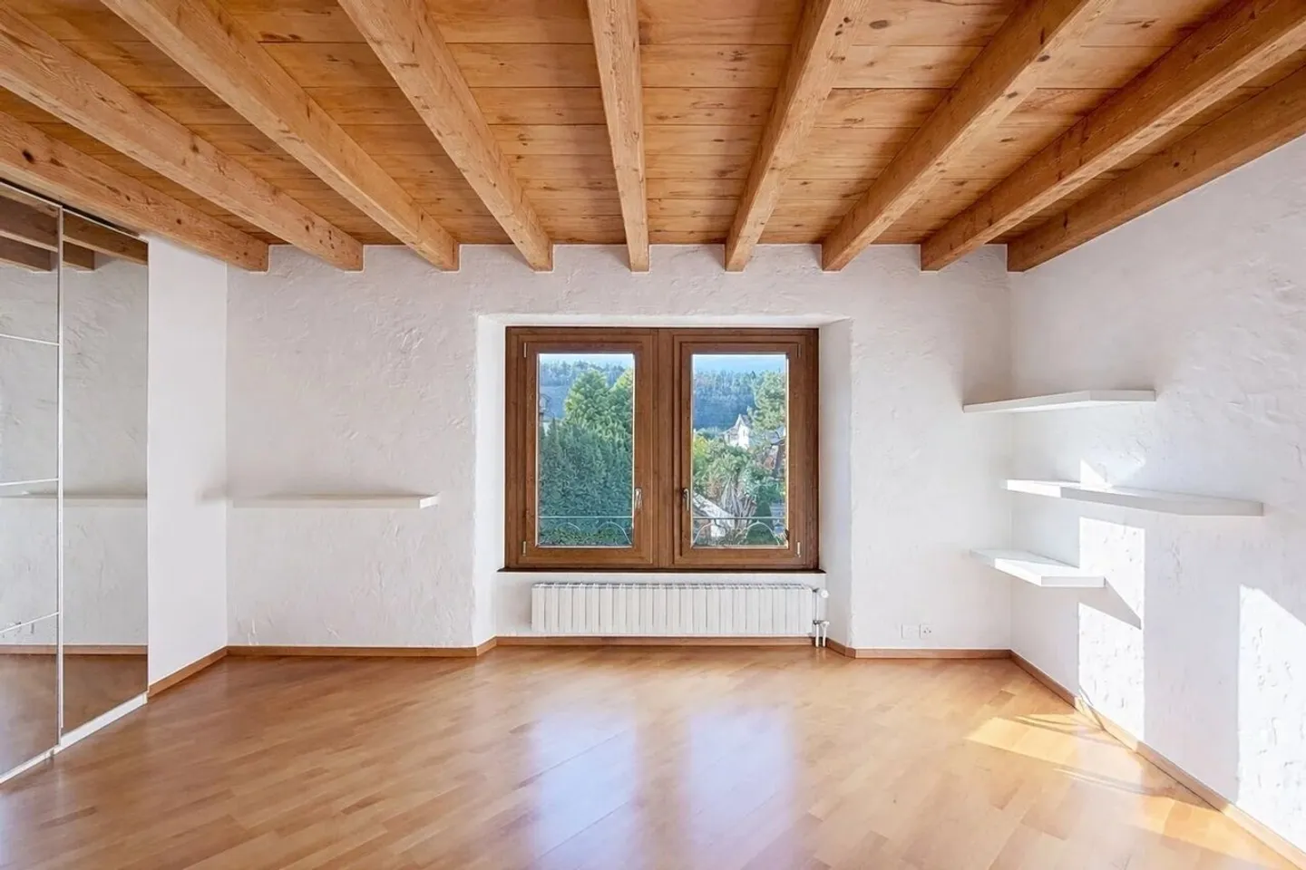 Stunning renovated village house in Aire-la-Ville - Photo 5 of 10