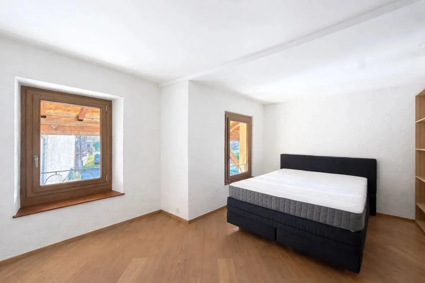 Stunning renovated village house in Aire-la-Ville - Photo 6 of 10