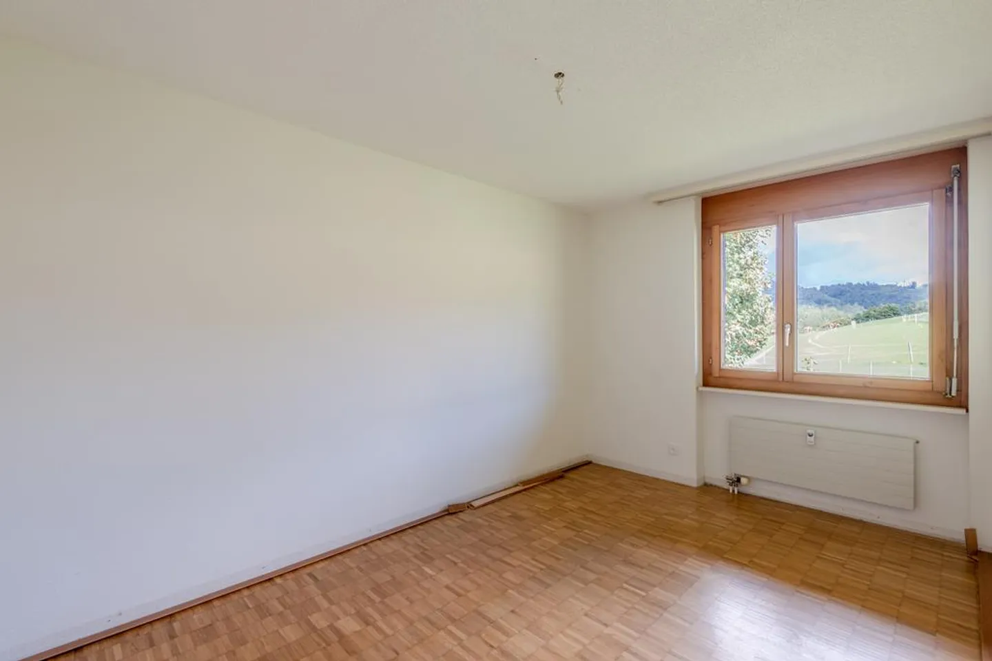 Luminoso appartamento di 3,5 stanze in un quartiere tranquillo e adatto alle famiglie - Foto 7 di 8