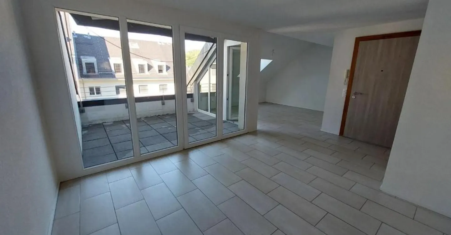 Bellissimo appartamento di 3.5 locali - Foto 2 di 6