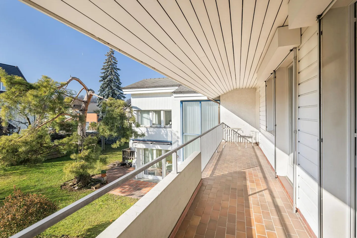 Casa unifamiliare esclusiva in posizione privilegiata a Muttenz - Foto 4 di 5