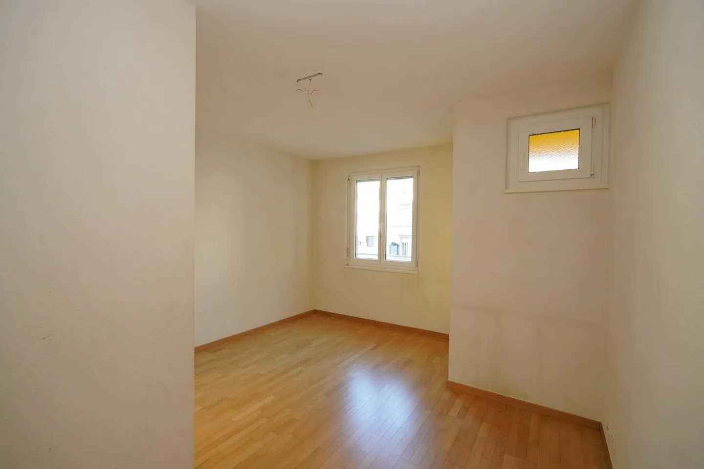 APPARTAMENTO DI 4.5 LOCALI NEL CENTRO DI SIERRE - Foto 9 di 13