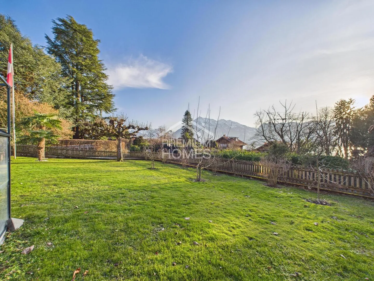 Once Riviera, Always Riviera - Your Home by Lake Thun! - Photo 11 of 12