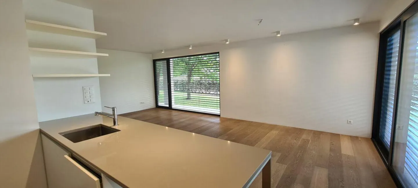 Modernes 3.5-Zimmer-Apartment mit privatem Garten in Coldrerio - Foto 3 von 10