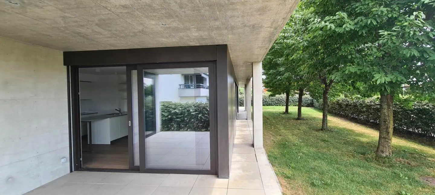 Modernes 3.5-Zimmer-Apartment mit privatem Garten in Coldrerio - Foto 6 von 10