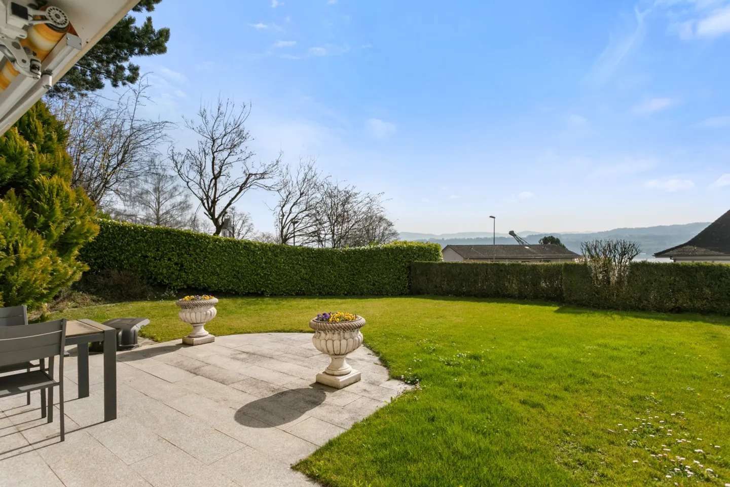 Charming Garden Duplex Apartment - Photo 2 of 12