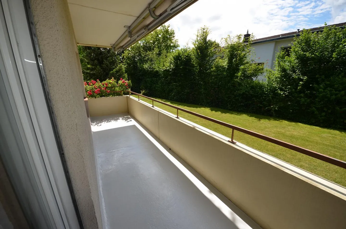 Attractive and spacious apartment in a green environment - Photo 11 of 12