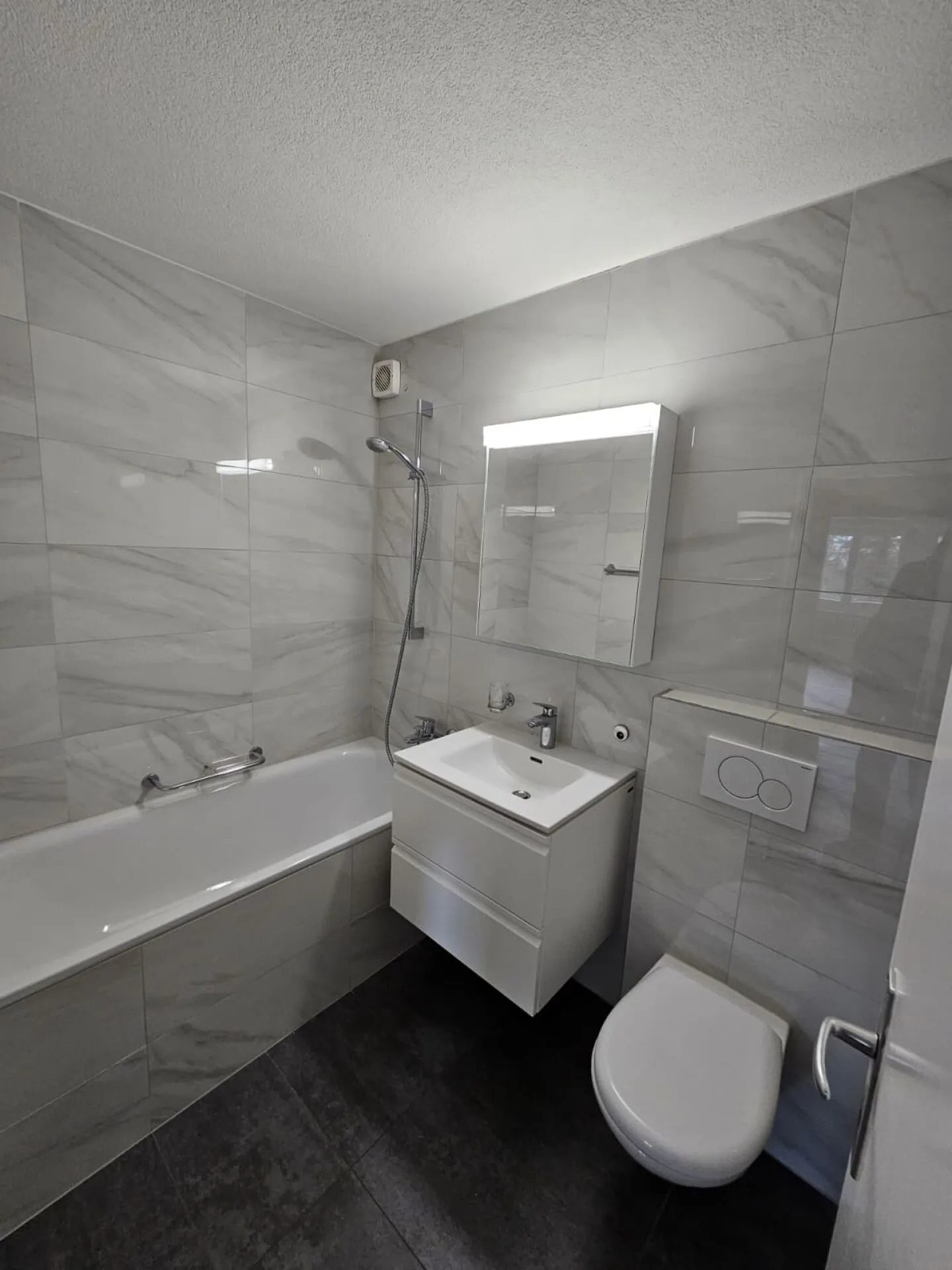 Modern 3.5 Room Apartment - Photo 7 of 22