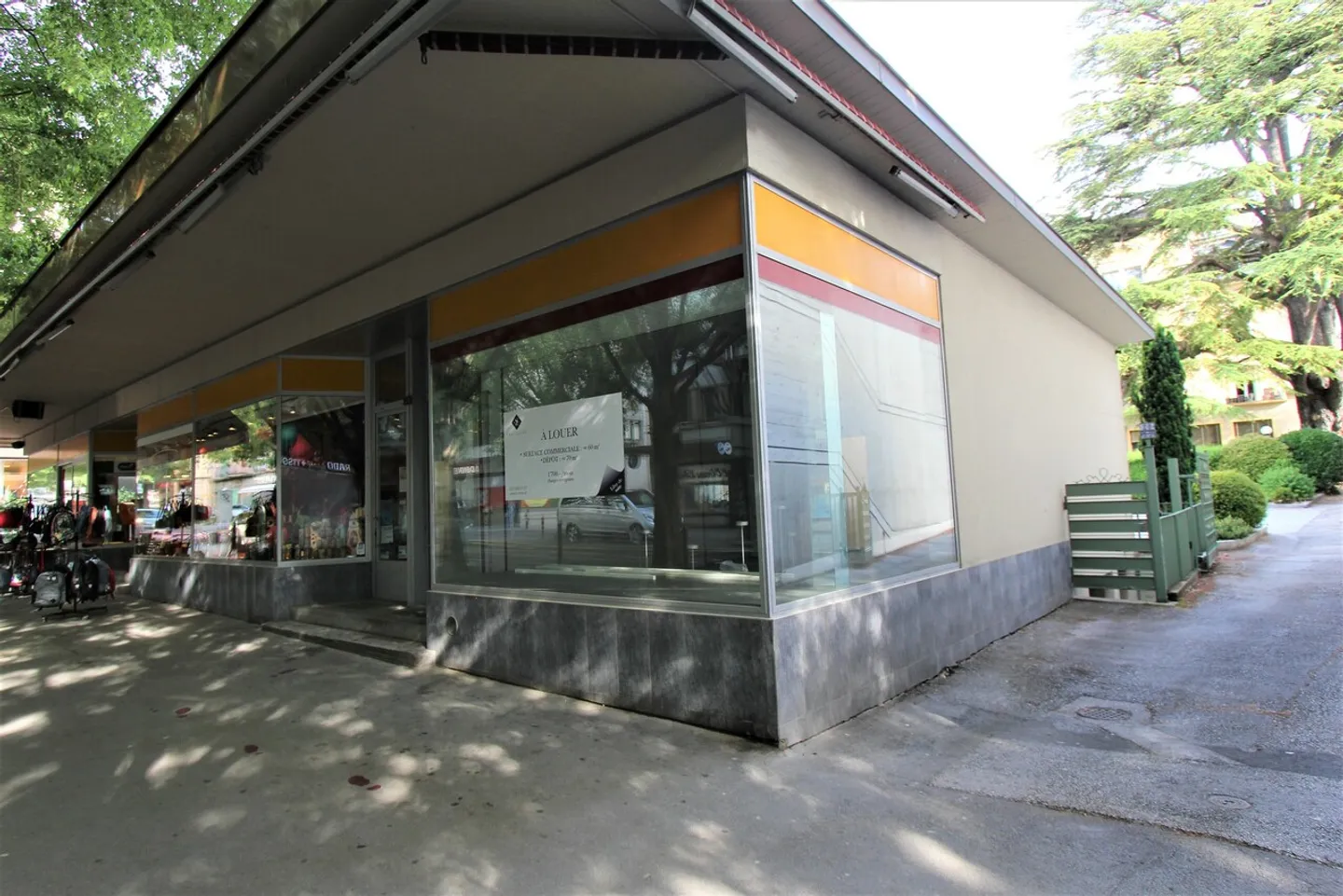 Espace commercial à louer au centre de Sierre - Photo 2 sur 11