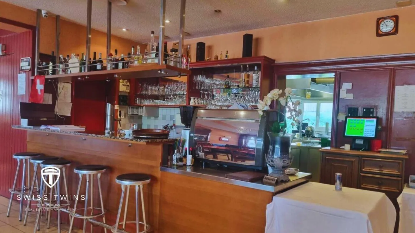 Investissement avec un avenir - rendement entièrement loué et rénové... - Photo 8 sur 12