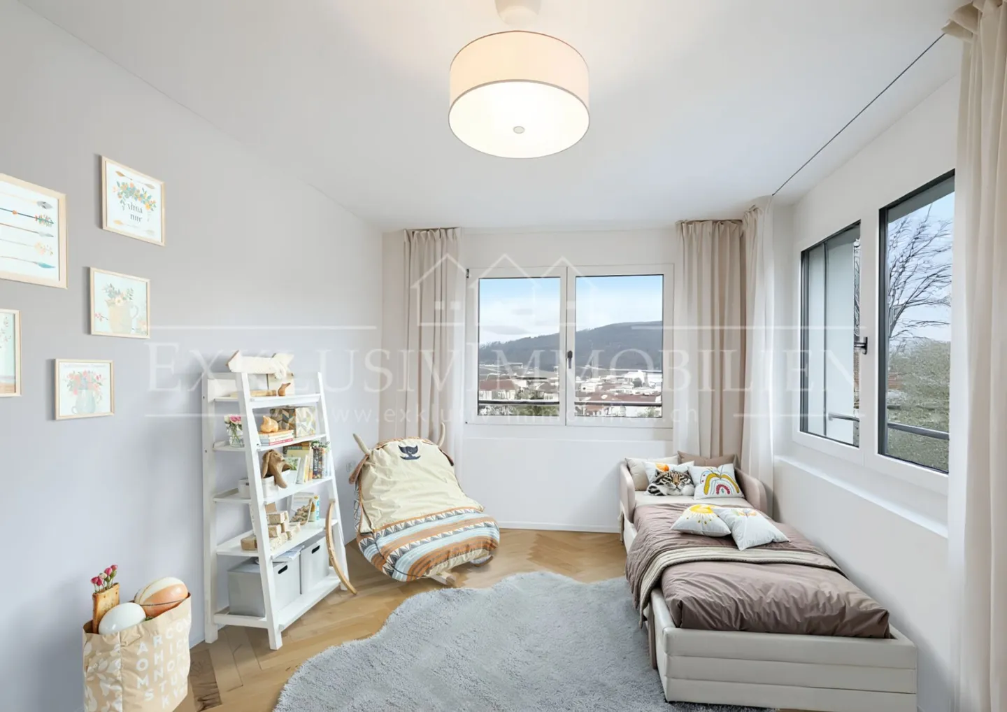 Exklusives Familienhaus mit Aussicht - Foto 3 von 6