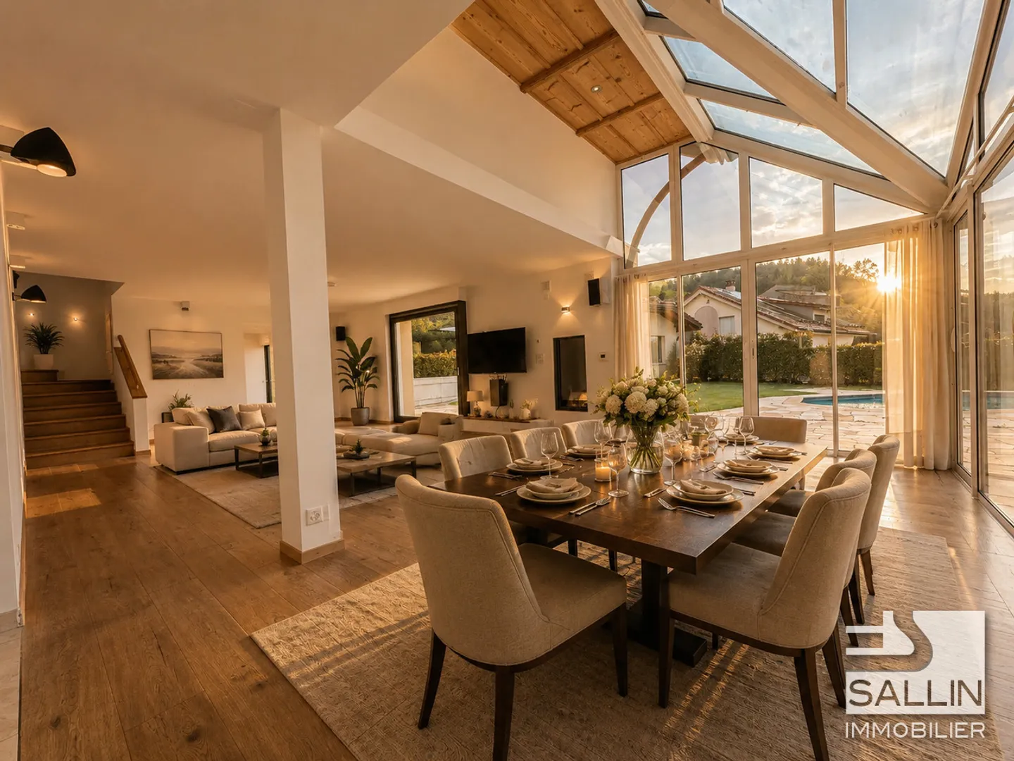 Elegant property with 6½ rooms of approx. 250 m², pool, spa and garage - Photo 4 of 12