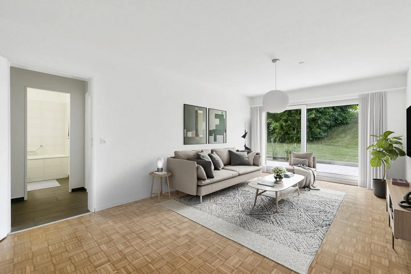 3.5-room apartment with sunny balcony and green views - Photo 3 of 10