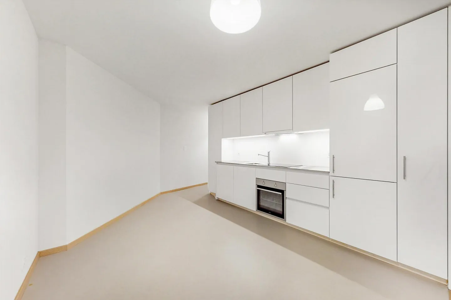 A stone's throw from the center - Photo 1 of 7