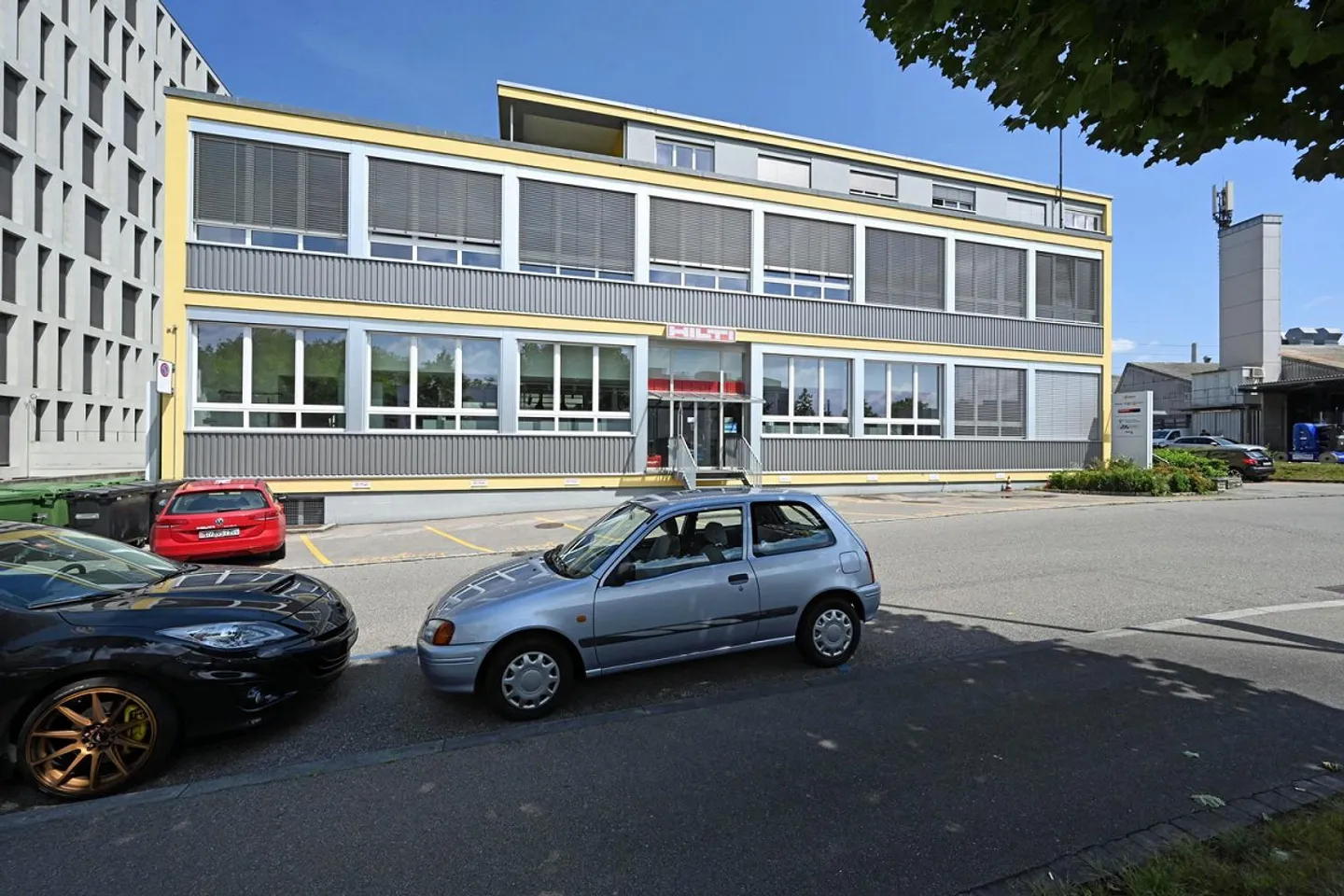 Magazzino presso la stazione di Wankdorf - Foto 1 di 2