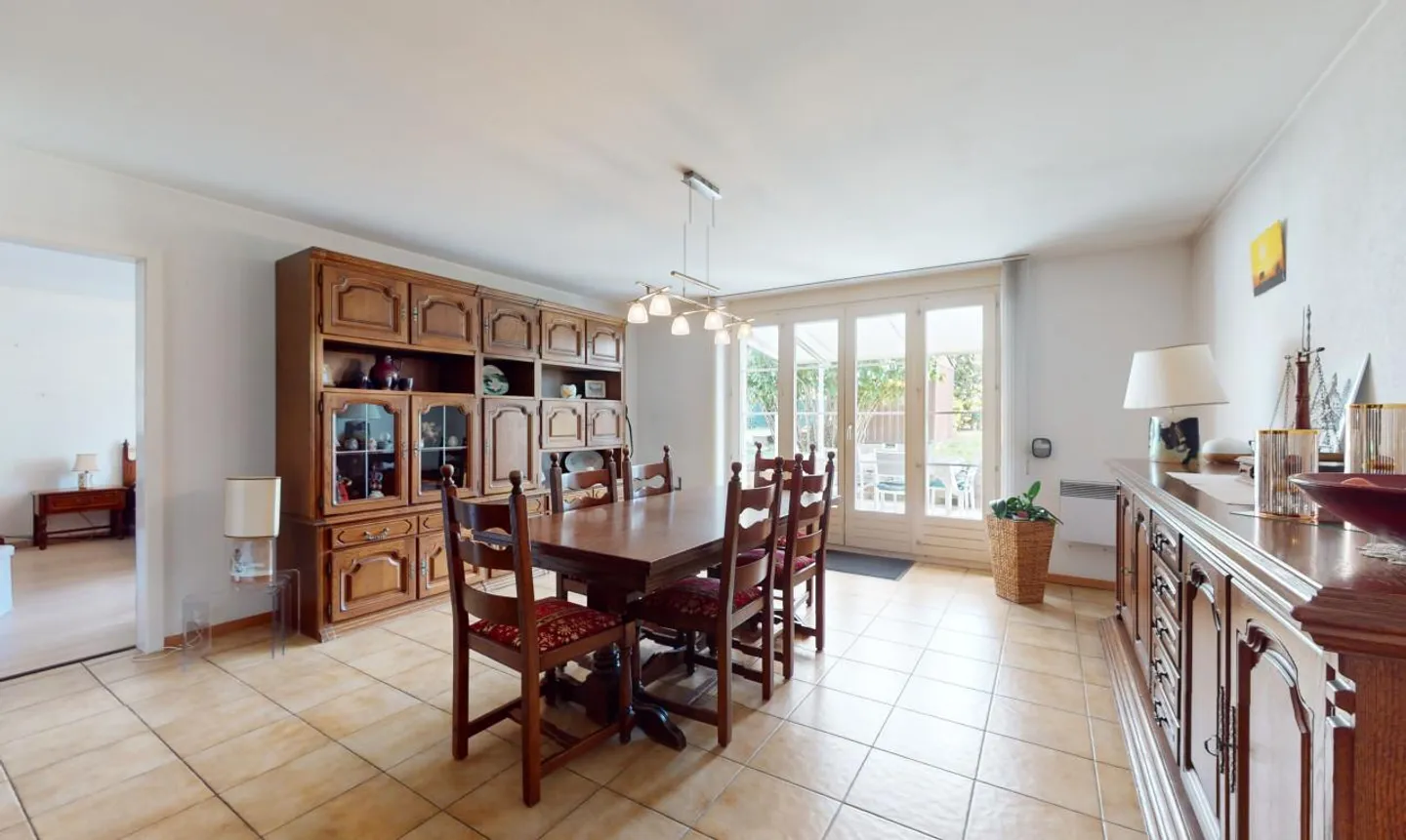 Exclusive opportunity in Arzier-le-Muids for investors or developers - Photo 12 of 13