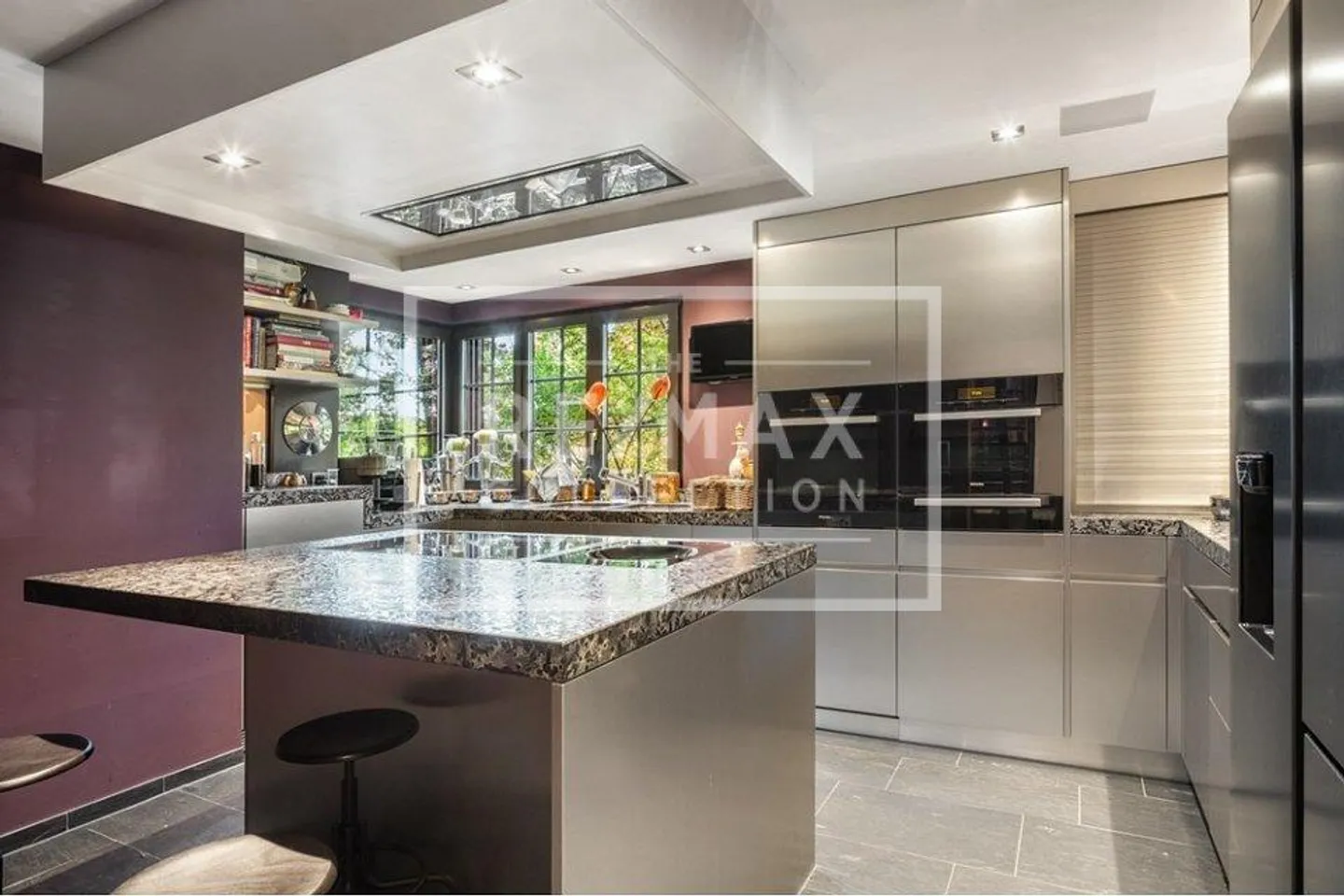 Luxuriöses Einfamilienhaus mit höchster Privatsphäre und exklusivem Ambiente - Foto 6 von 13