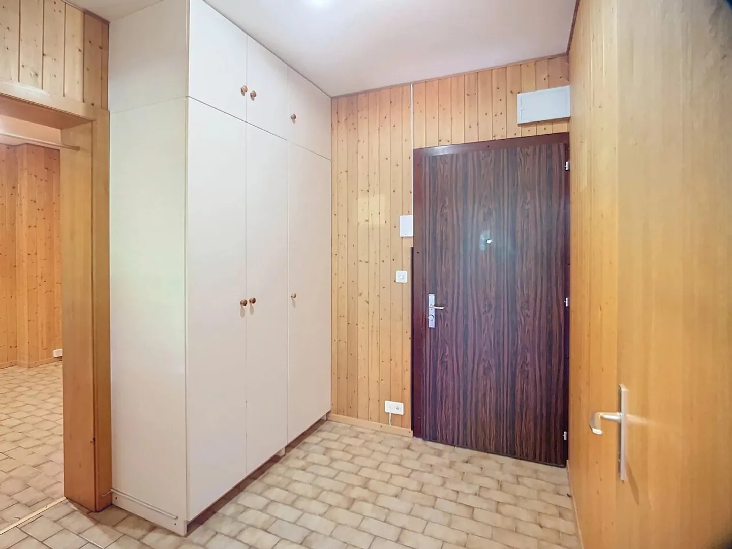 Nur einen Steinwurf vom See entfernt - 2,5-Zimmer-Wohnung zu renovieren - Foto 2 von 11