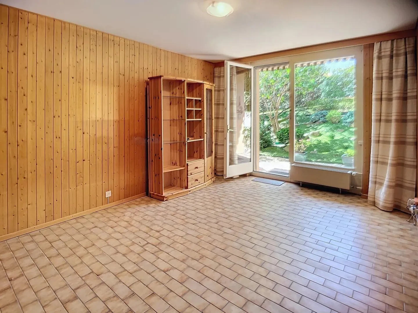 Nur einen Steinwurf vom See entfernt - 2,5-Zimmer-Wohnung zu renovieren - Foto 10 von 11