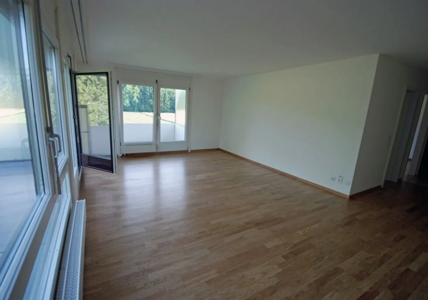 Spacious Apartment with Scenic Views - Photo 6 of 11