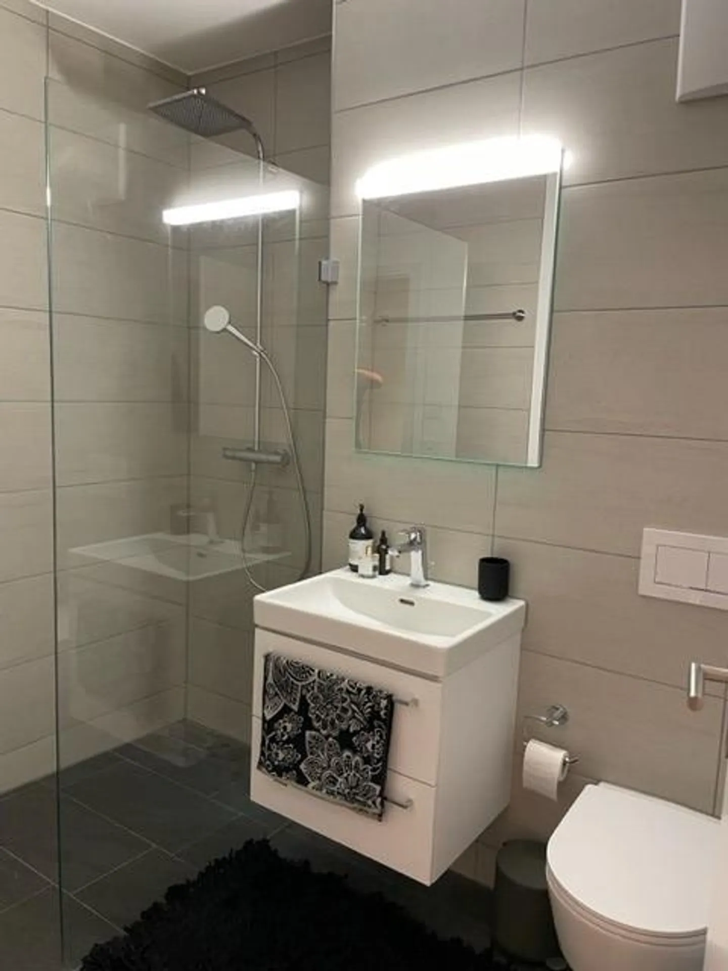 2.5-room apartment in a dream location - Photo 3 of 5