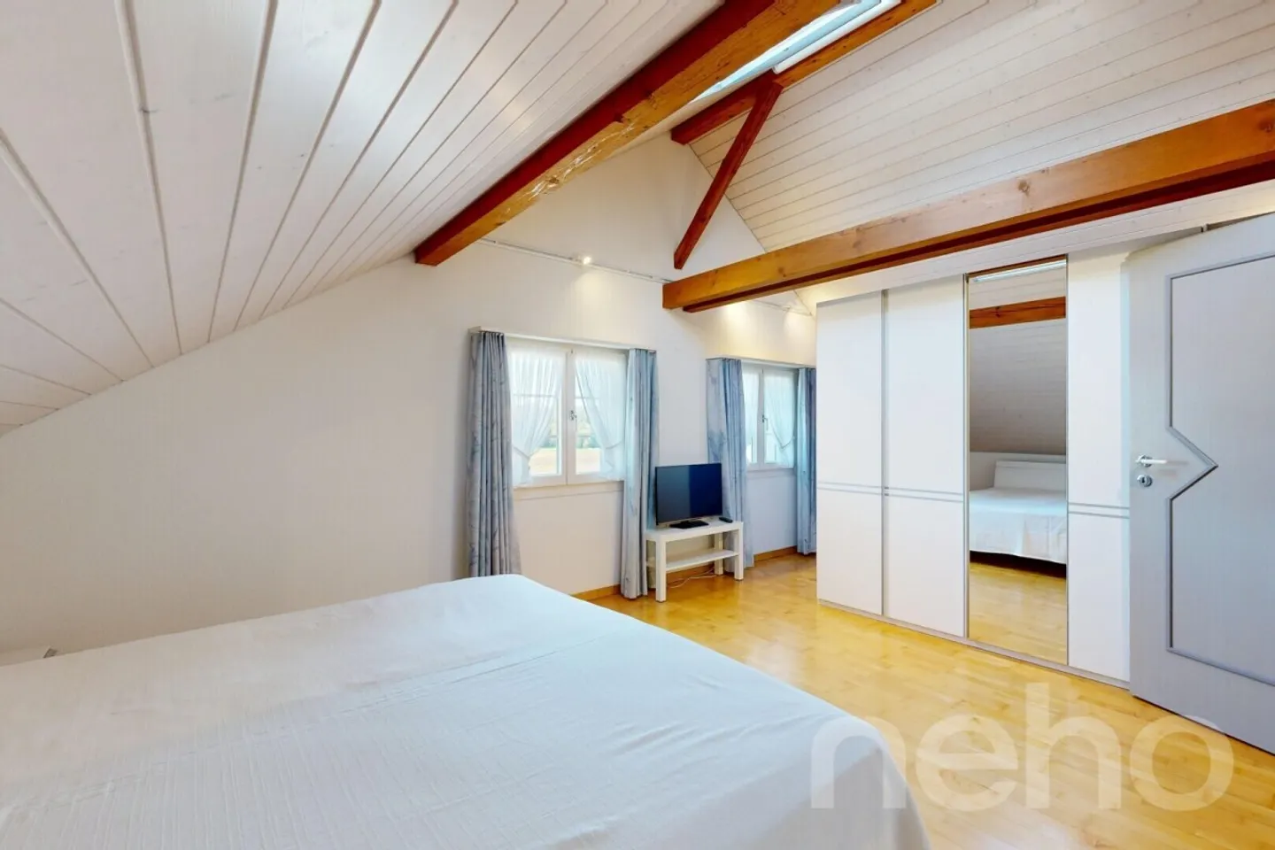 Charming Single Family Home - Photo 5 of 11