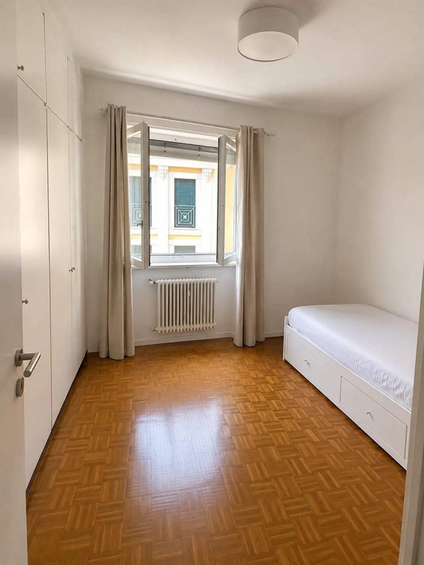 Lugano Centro : chambre dans un appartement partagé. Vue sur le lac - Photo 2 sur 7