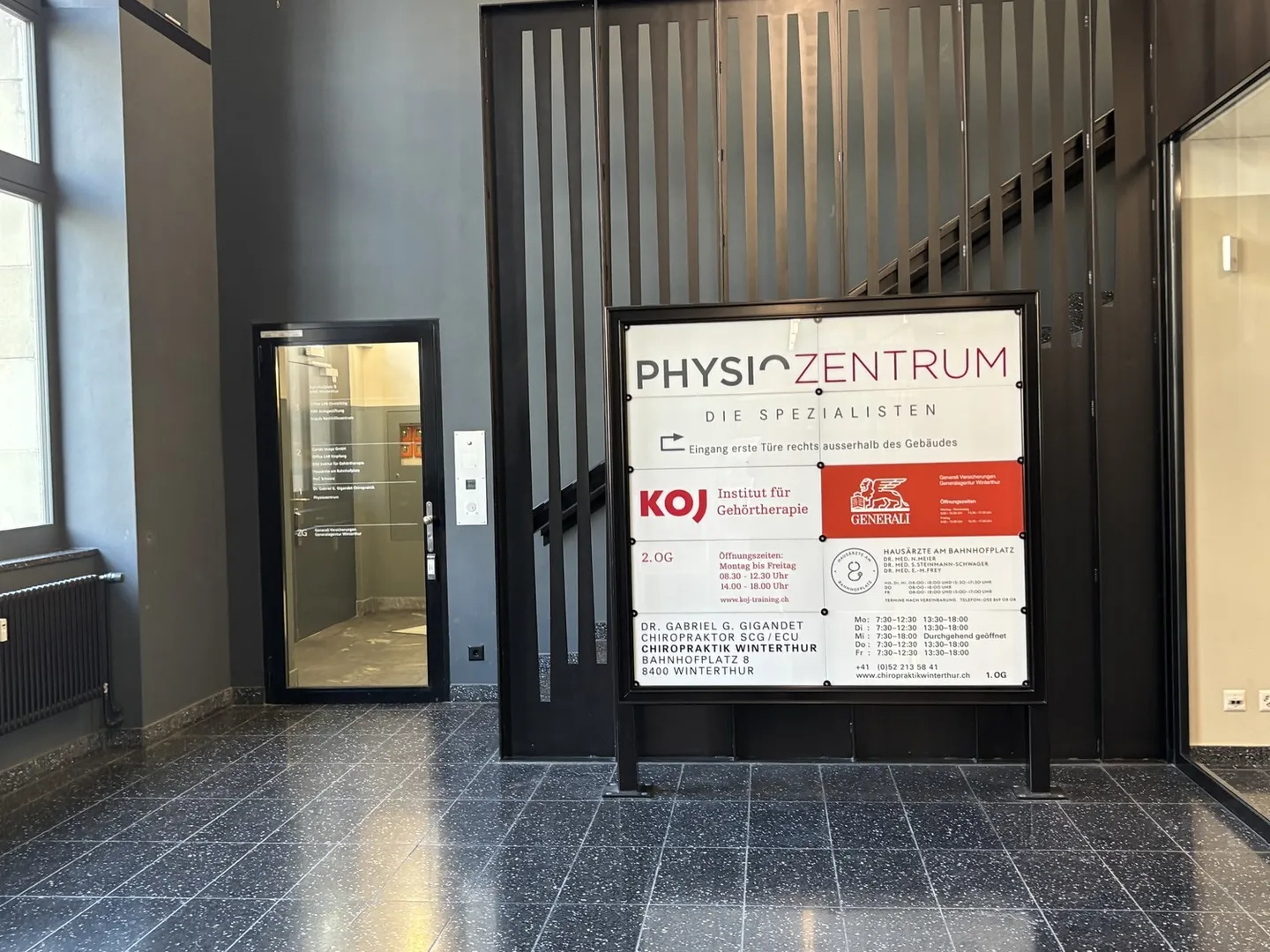 TOP area nell'edificio postale storico EG/ZG - Foto 11 di 13