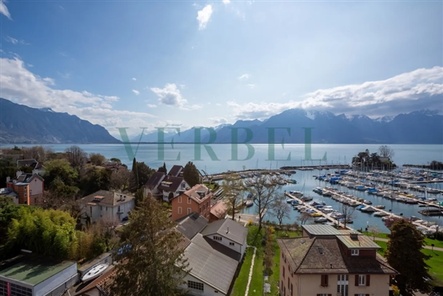 Appartement lumineux de 3,5 pièces au 9ème étage avec vue sur le lac Léman - Photo 7 sur 7
