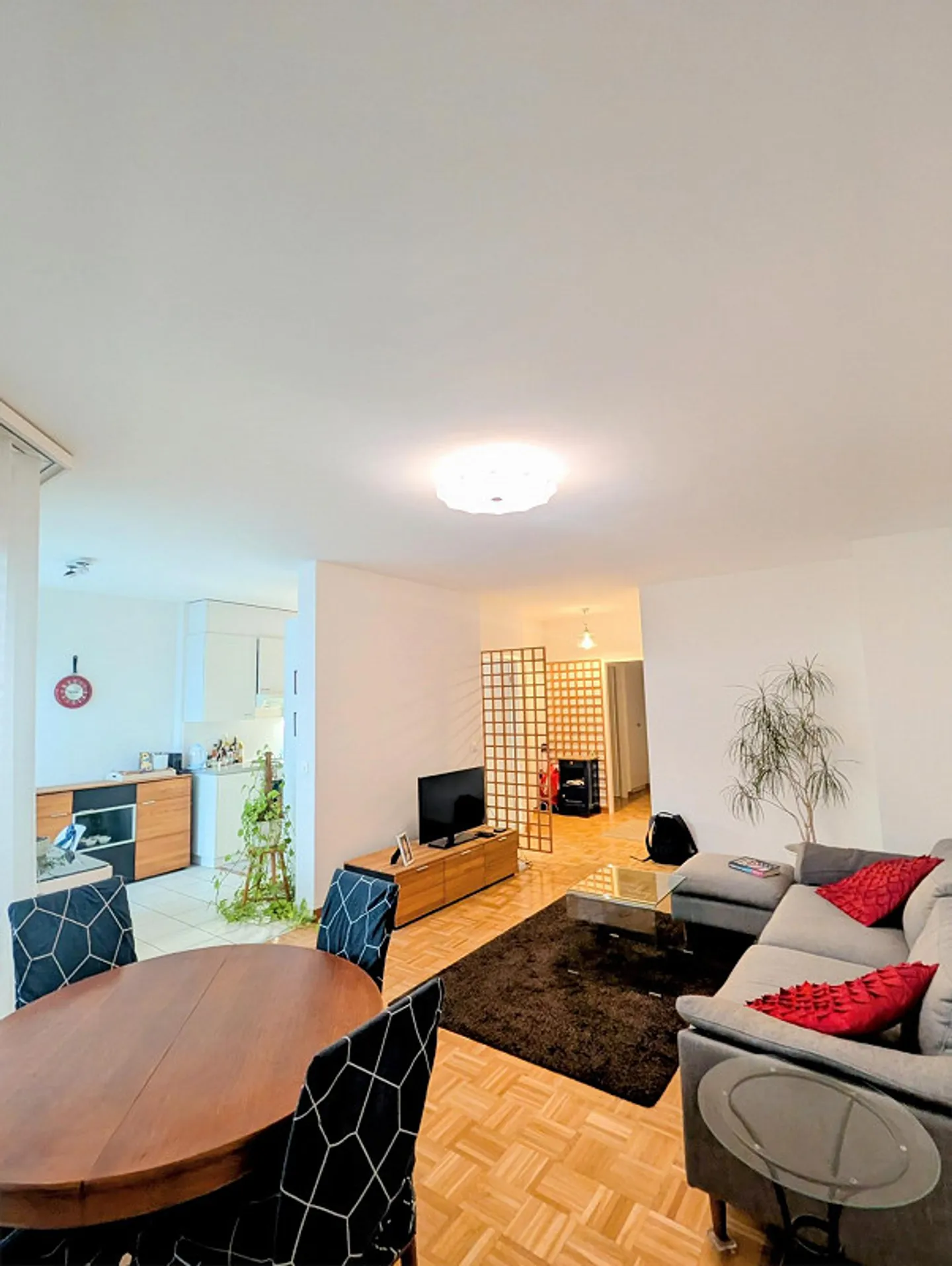 Bel appartement de 4 pièces à la Servette - Photo 2 sur 7