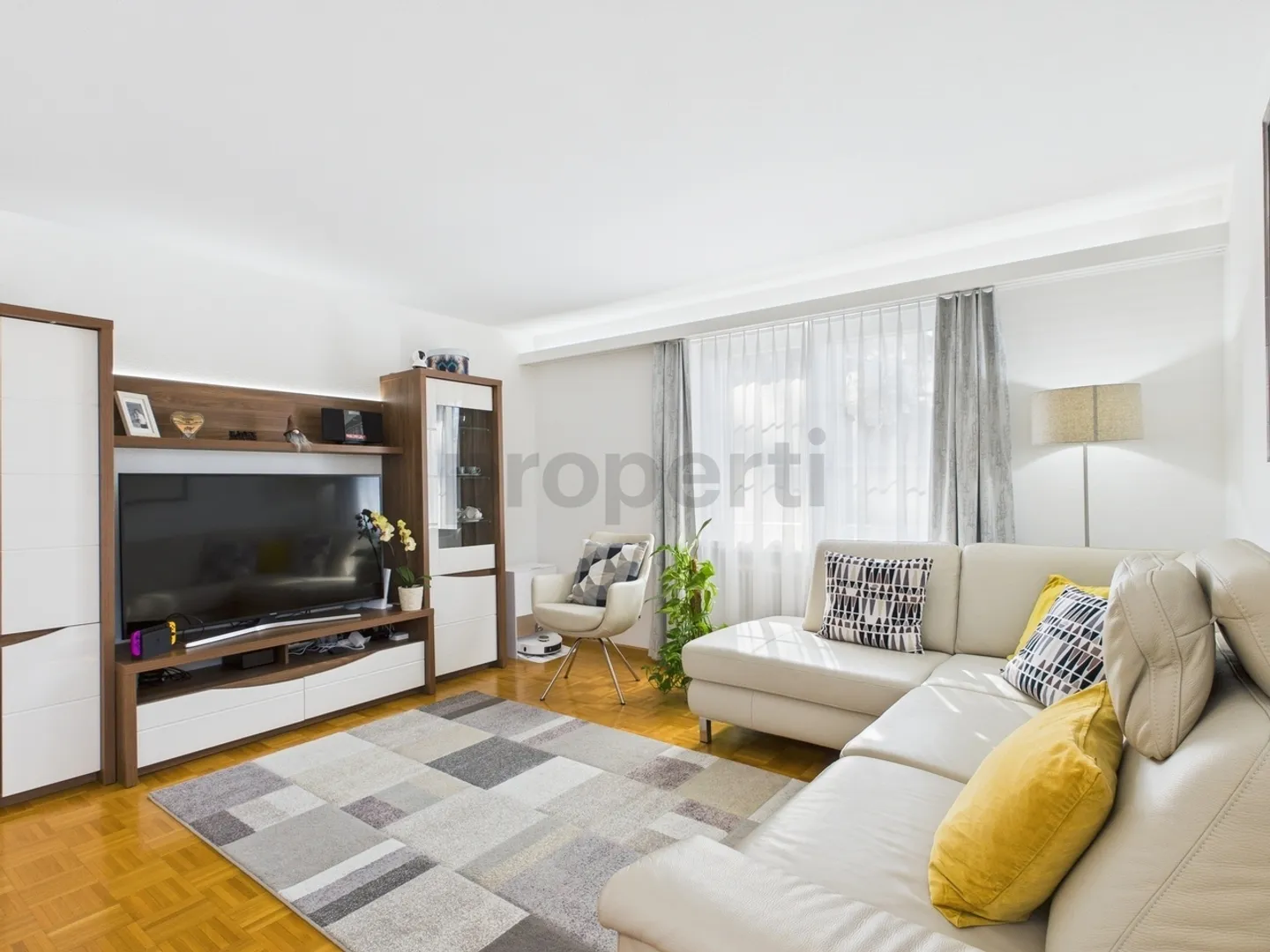 Appartamento accogliente di 4,5 stanze con giardino e sala hobby a Pratteln - Foto 1 di 12