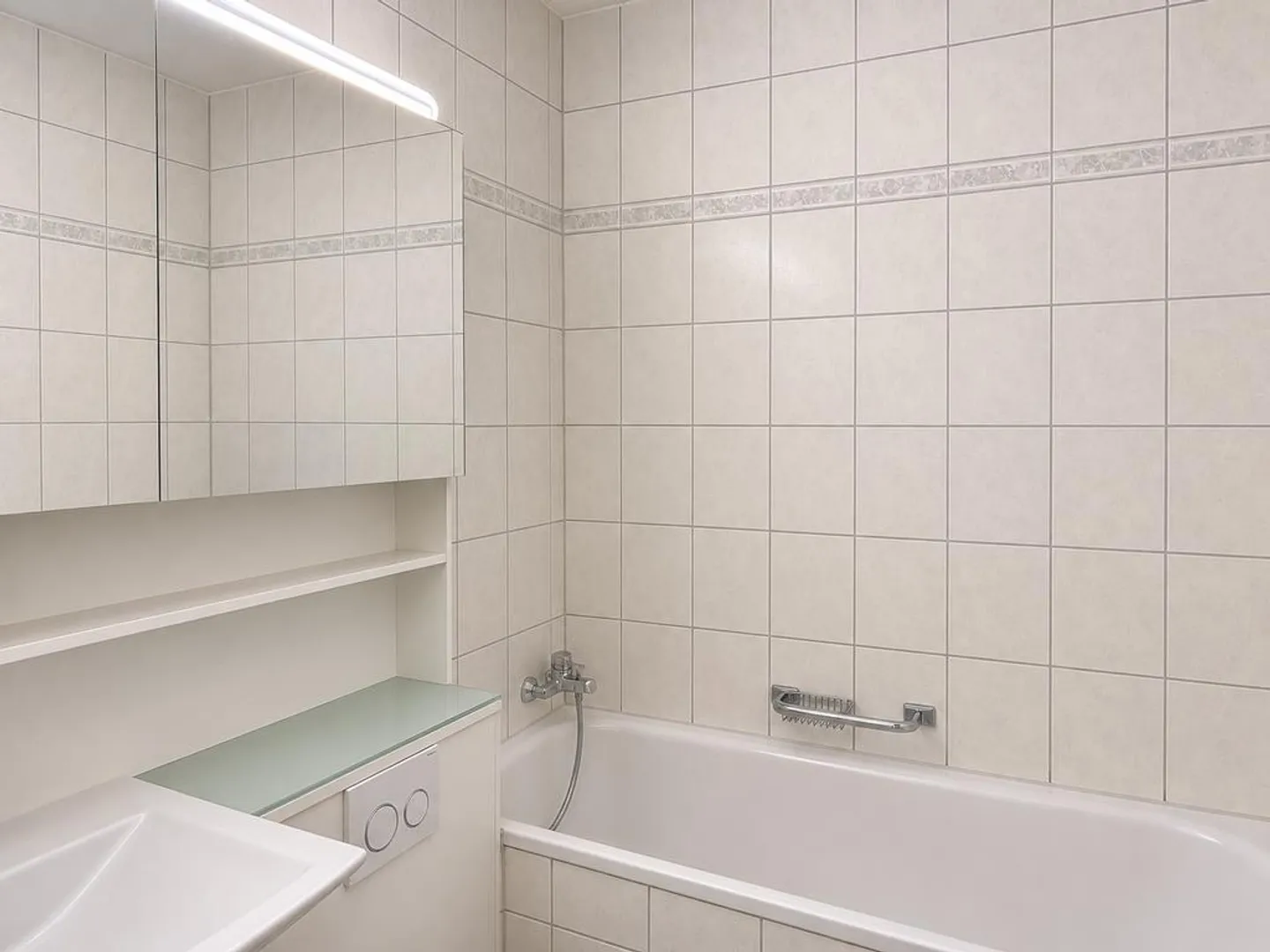 Moderne 4.5 Zimmer-Wohnung - Foto 4 von 8