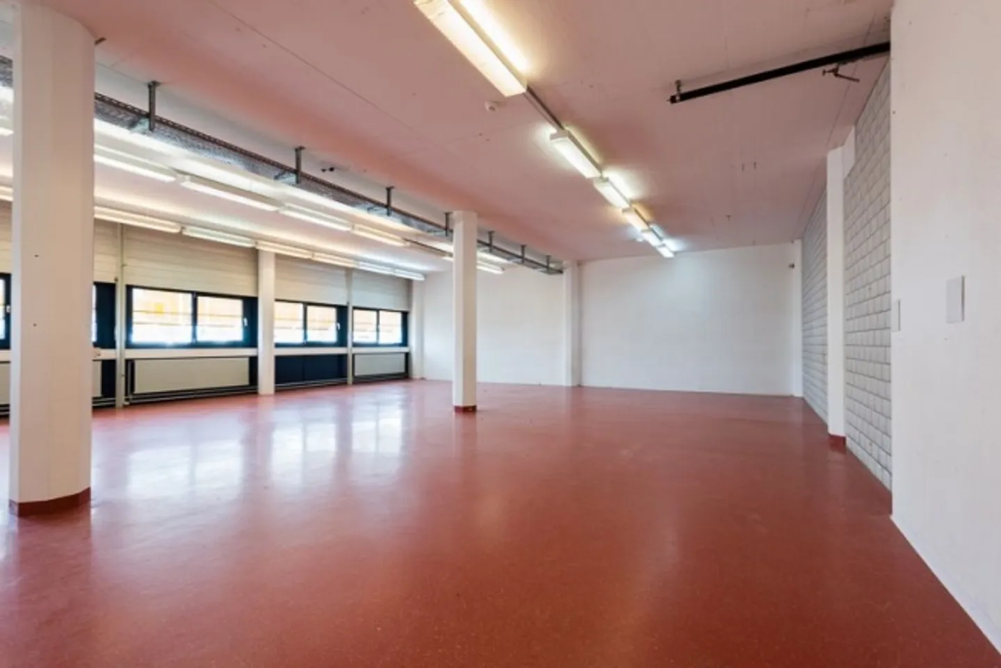 Office space for rent - Photo 4 of 5