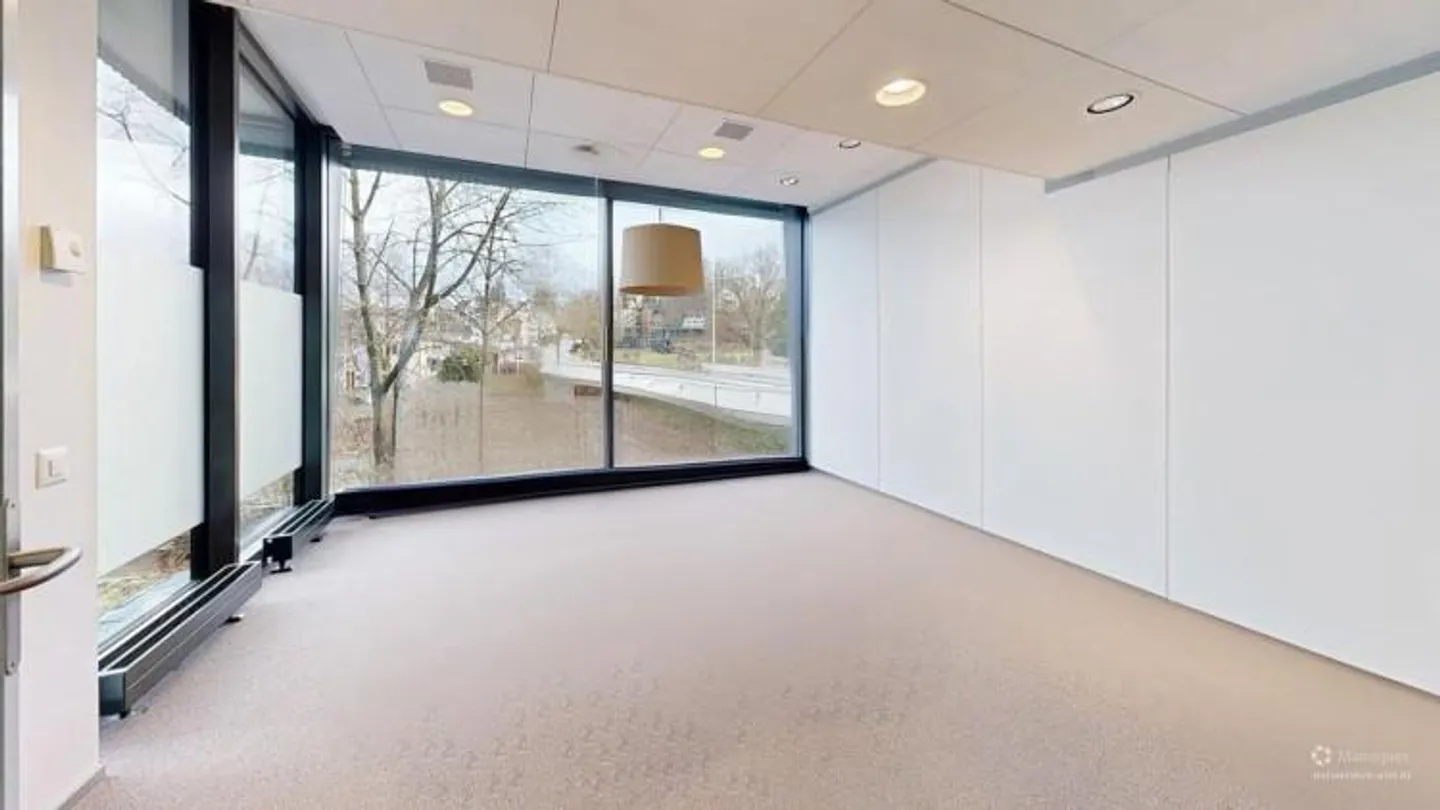 Commercial space in the heart of Adliswil - Your new location from 01.01.... - Photo 6 of 8