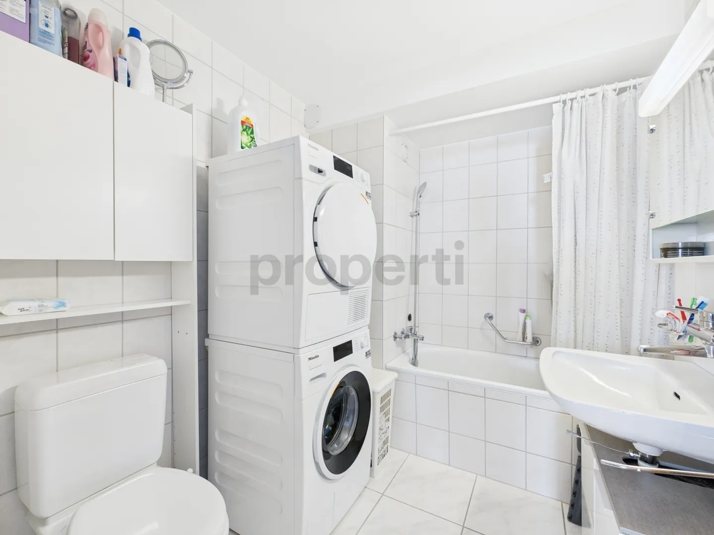 Appartamento accogliente di 4,5 stanze con giardino e sala hobby a Pratteln - Foto 10 di 12