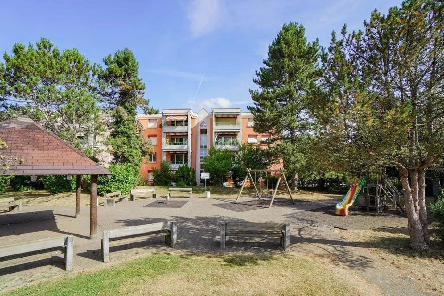 A spacious place for your family - Photo 2 of 3