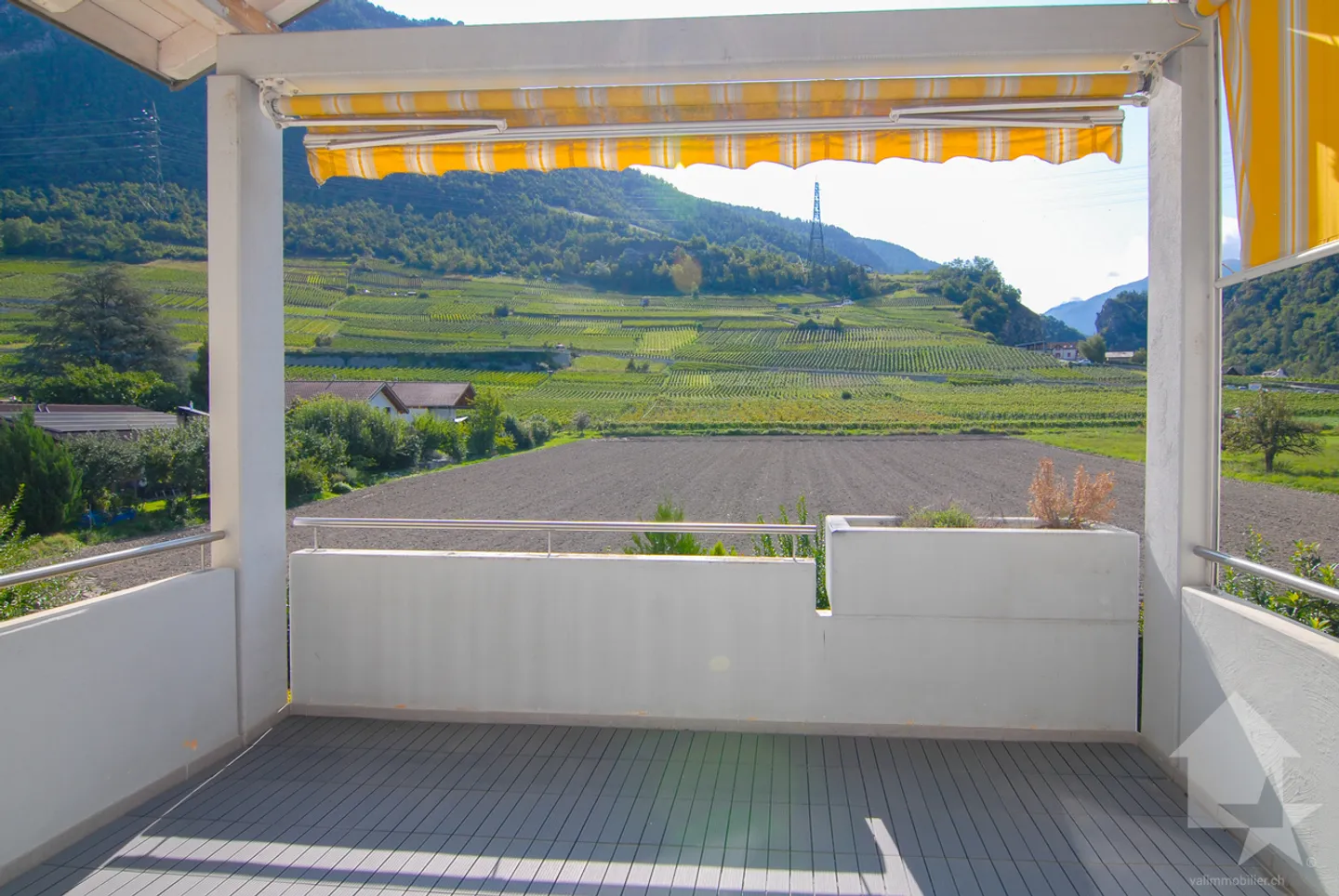 Spacious 5.5 room apartment with a free view in Bramois - Photo 15 of 19