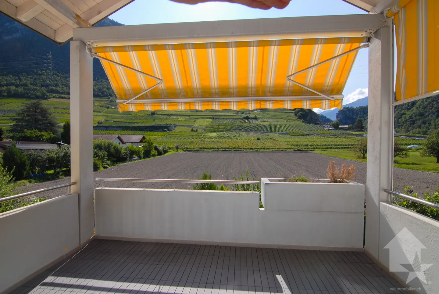 Spacious 5.5 room apartment with a free view in Bramois - Photo 18 of 19
