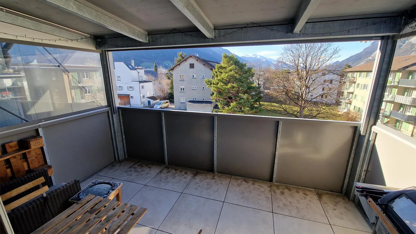 Appartamento soleggiato con 3 stanze a Chur - Foto 1 di 8