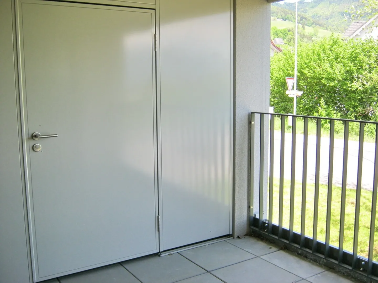 grosse 2.5 Zimmer-Wohnung mit 72 m2, an zentraler Lage - Photo 8 sur 9