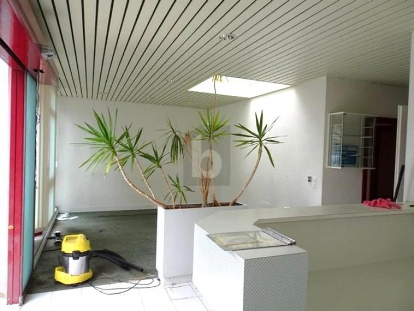 FUNKTIONSFÄHIGE RÄUME, STRATEGISCHE LAGE - Foto 3 von 6