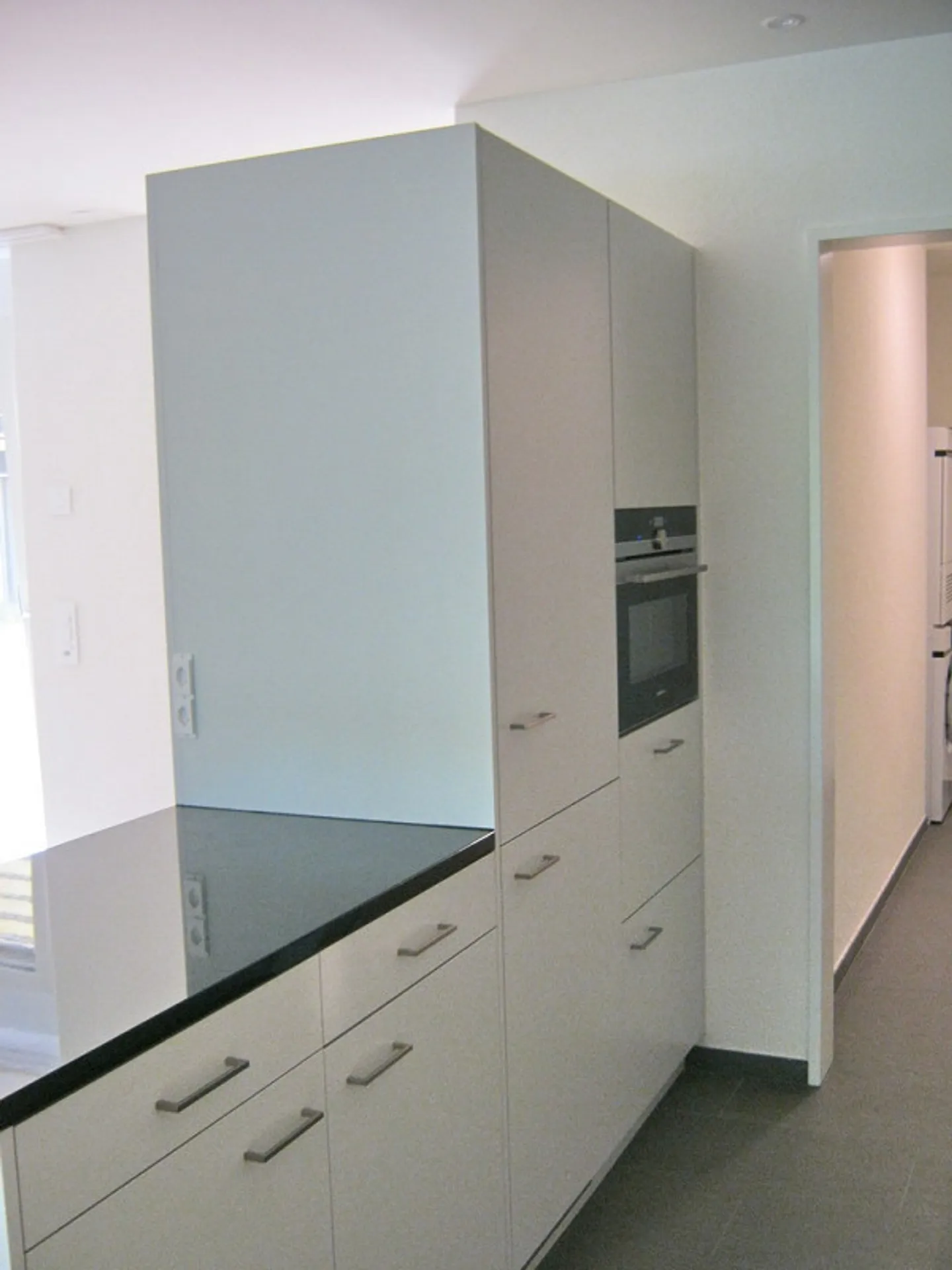 grosse 2.5 Zimmer-Wohnung mit 72 m2, an zentraler Lage - Photo 2 sur 9