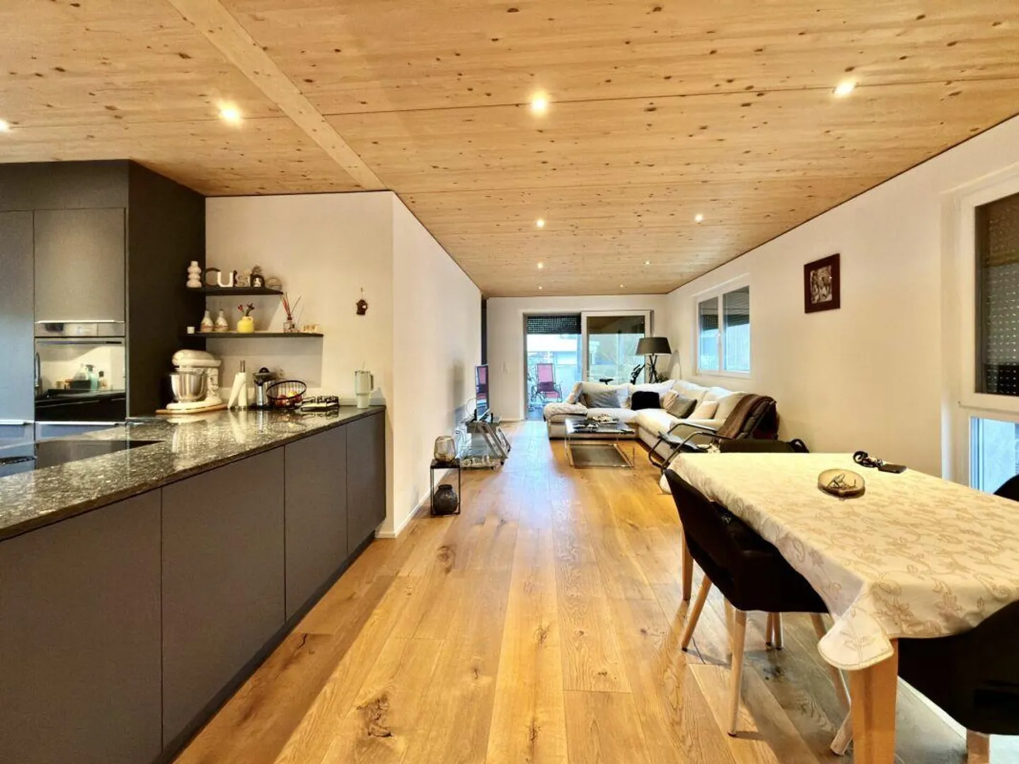 À BÖCKTEN : APPARTEMENT MODERNE ET HAUT DE GAMME AVEC GRANDE TERRASSE À BÖCKTEN - Photo 4 sur 8