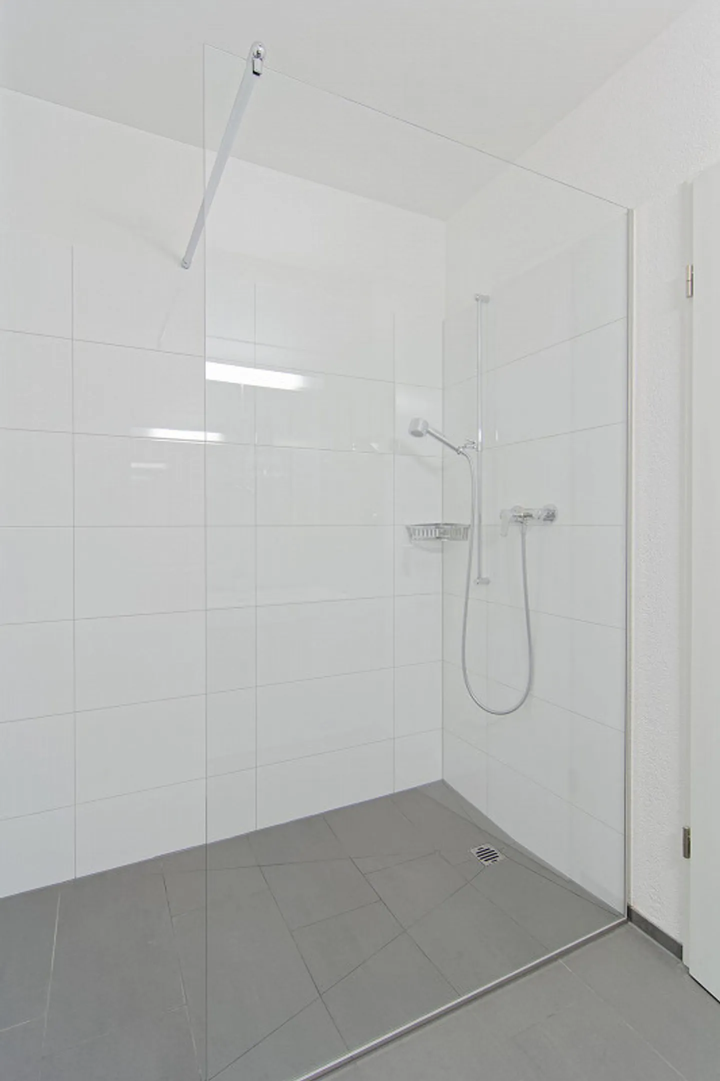 4.5 Zimmer-Wohnung mit grossem Balkon - Foto 13 von 16