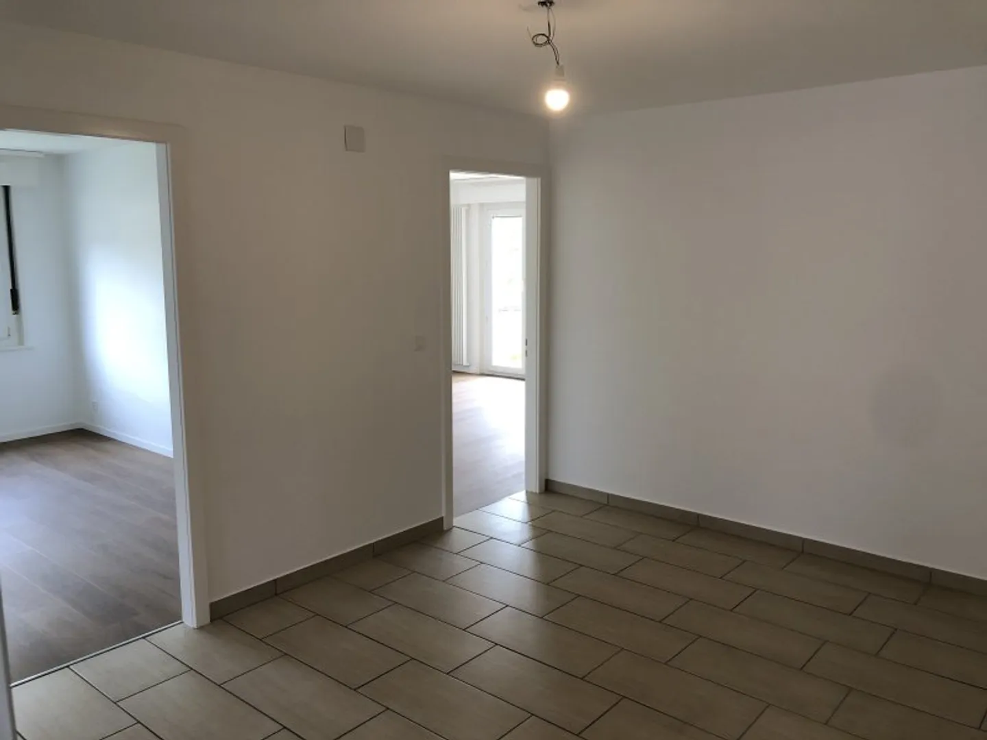 00810 - Appartamento 3,5 locali - Rue des Sources 1 - BOLE - Foto 4 di 6