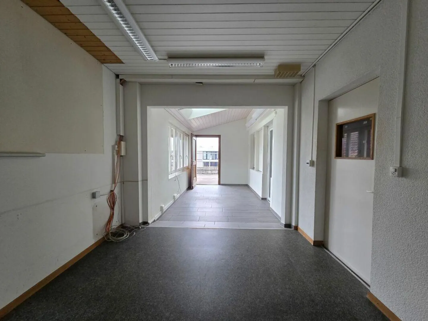 Storage room for rent - Photo 2 of 3