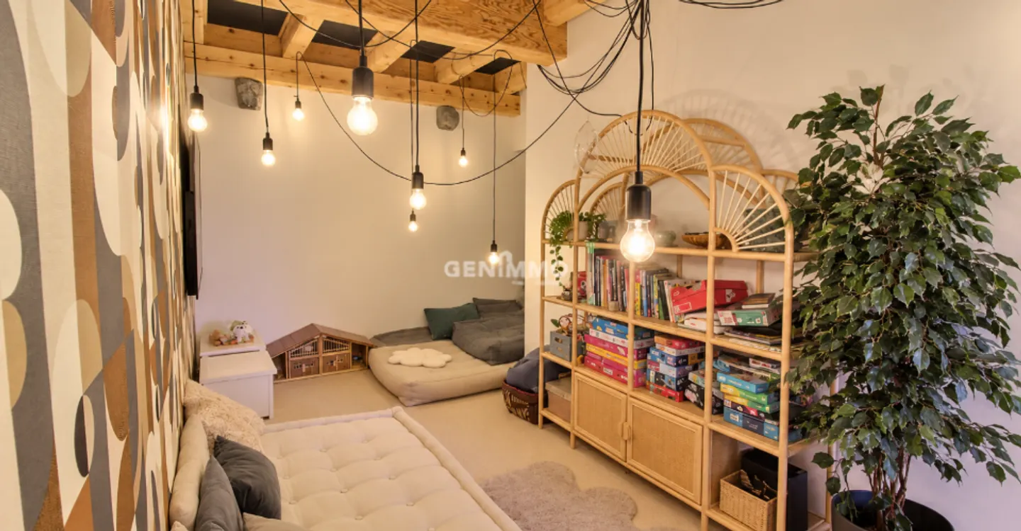 Authentic renovated farmhouse with taste - Photo 6 of 8