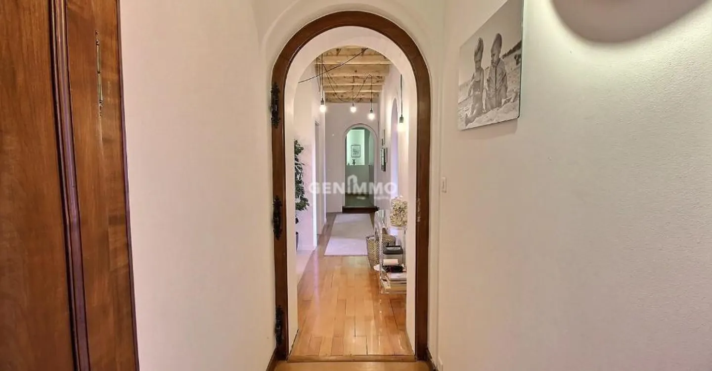 Authentic renovated farmhouse with taste - Photo 7 of 8
