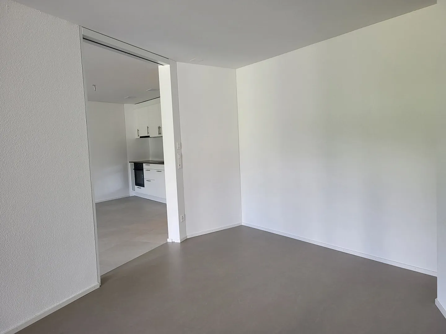 Wunderschöne neuwertige 2.5 Zimmer-Wohnung zu vermieten - Foto 4 von 6