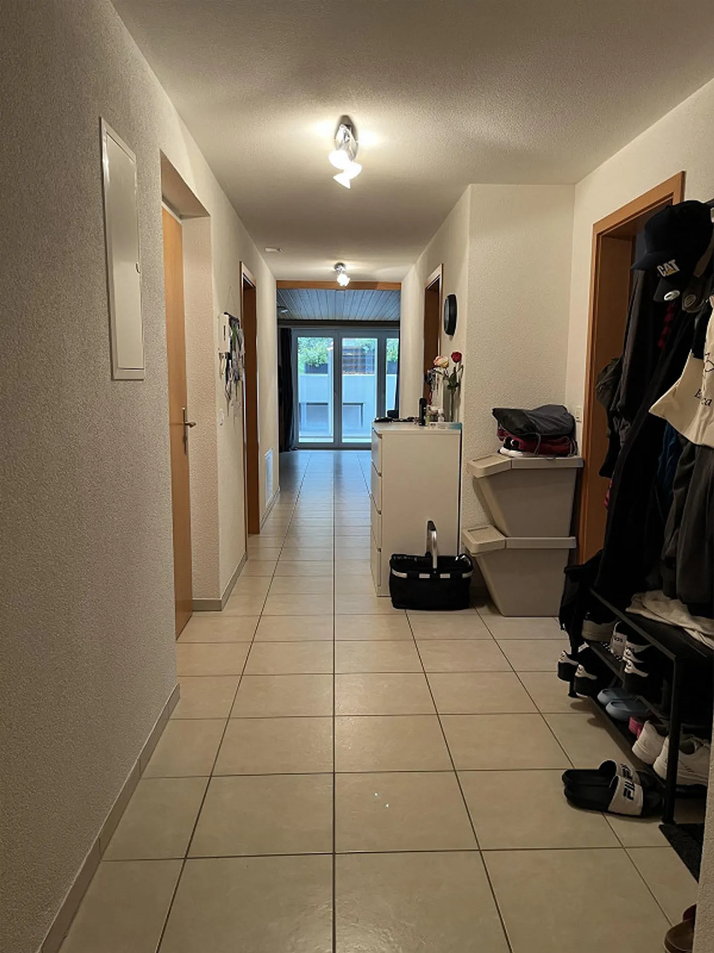 Appartement spacieux de 4,5 pièces au rez-de-chaussée - Photo 15 sur 19
